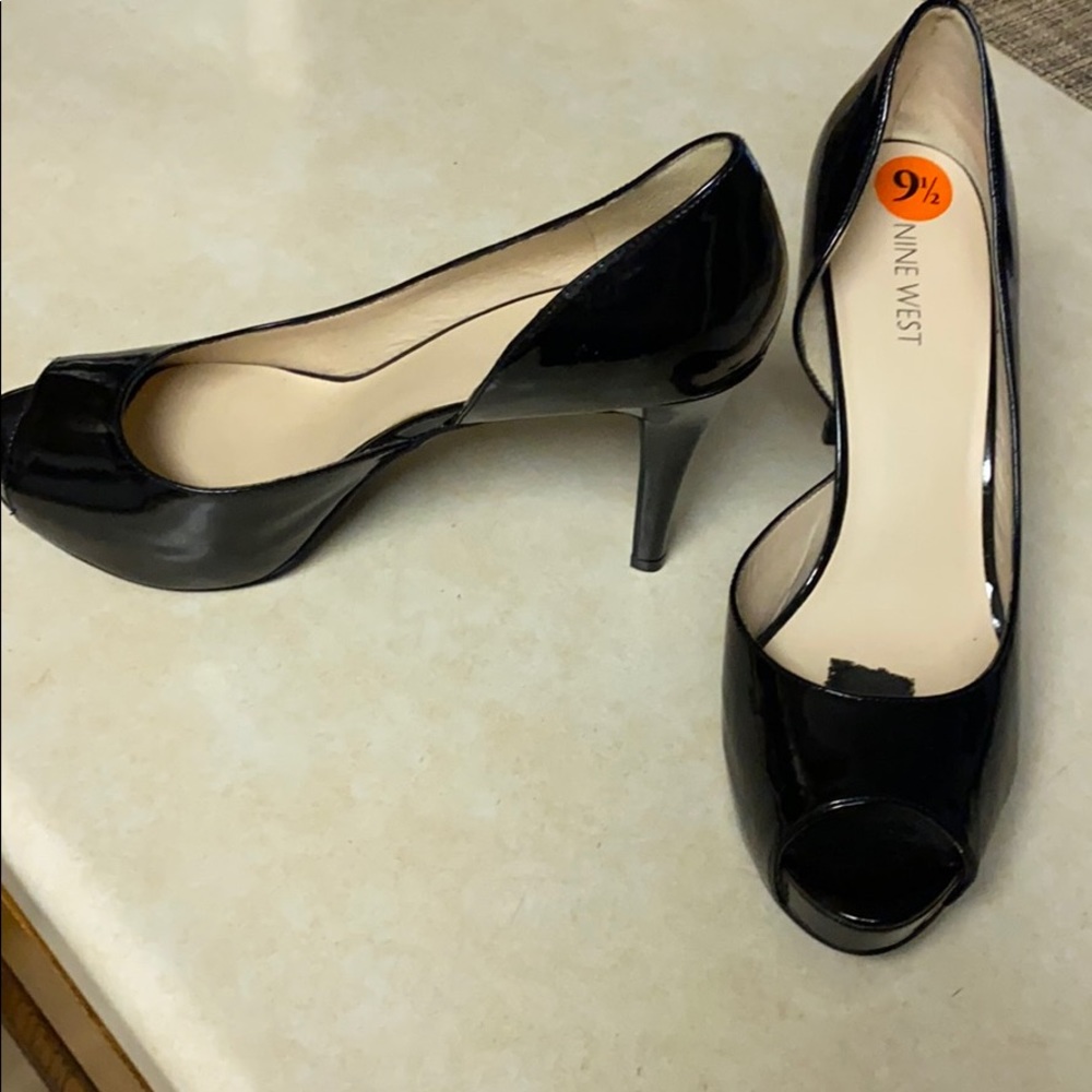 Nine West sneaky toe shoe